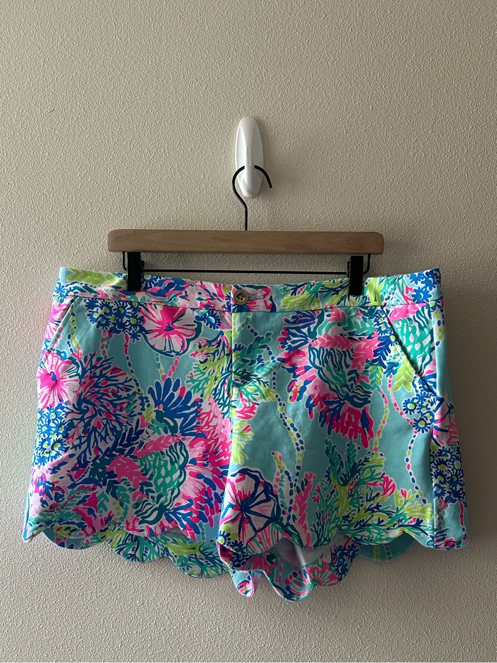 Lilly Pulitzer buttercup knit short size 16 style 001272 preppy beach vacation